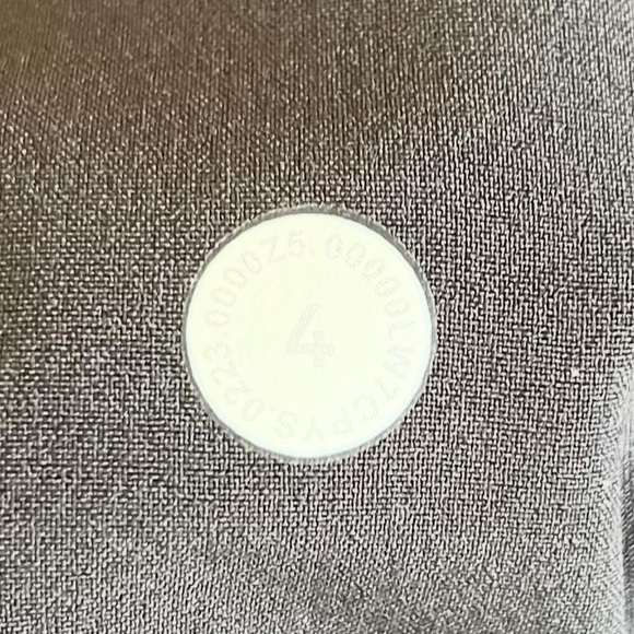 Lululemon License to Train High-Rise Short 4" - Picture 3 of 3